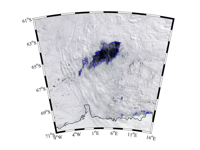 Dark spot reveals hole in sea ice